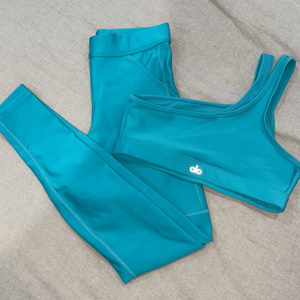 Alo one strap bra set